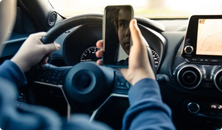 teen-distracted-driving